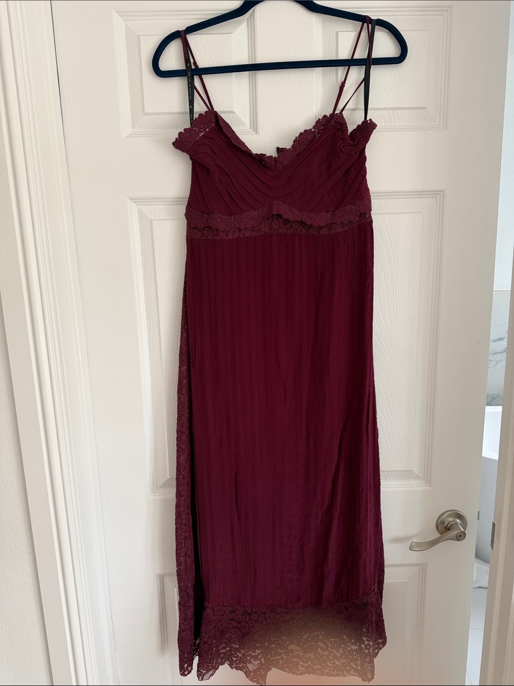 NWT- FARM Rio Burgundy Lace-Trim Midi Dress. Gorgeous!